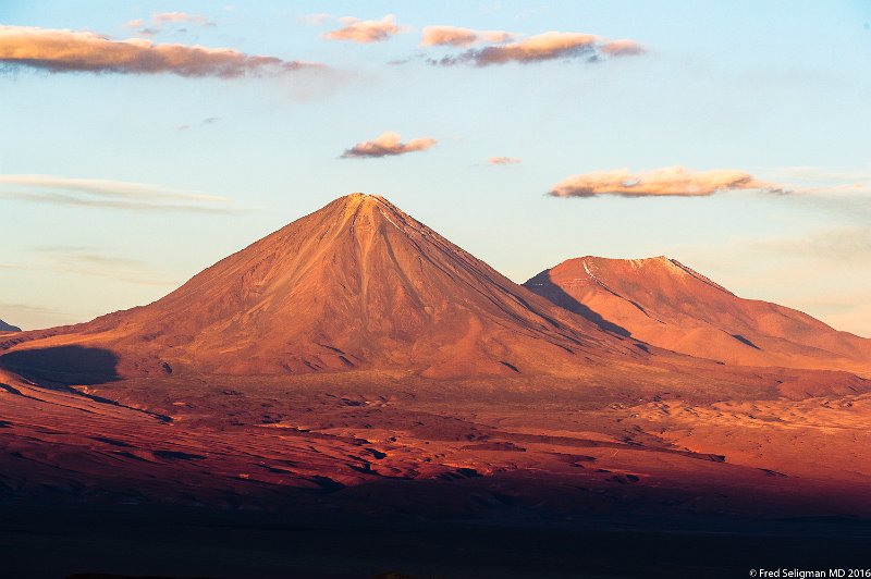 20160328_192948 D4S.jpg - The mountain colors vary with the time of day with the most exquisite colors being seen at sunrise and sunset.  This is a scene at sunset.